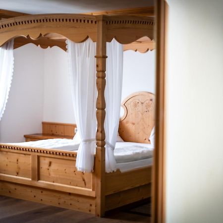 Apartments Sunela Selva di Val Gardena Ngoại thất bức ảnh