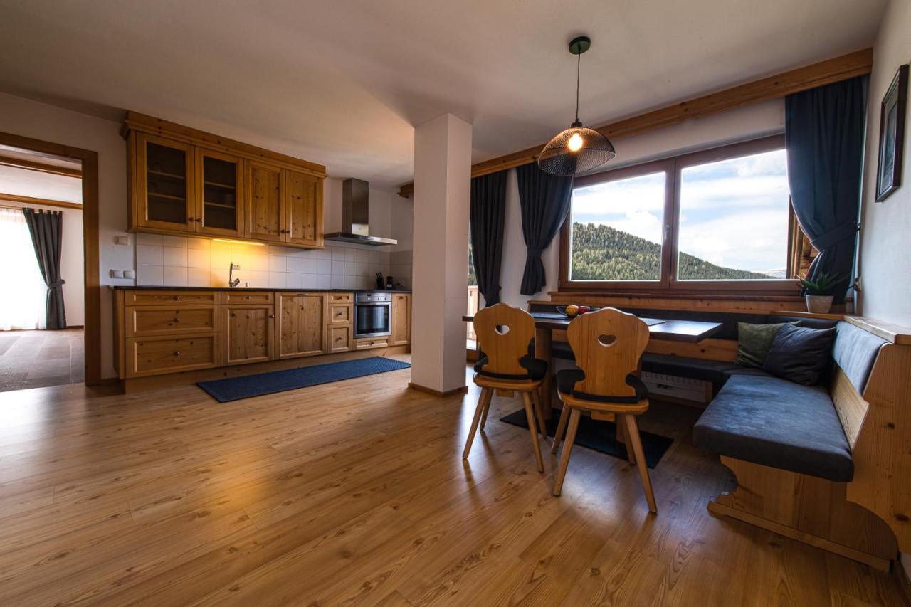 Apartments Sunela Selva di Val Gardena Ngoại thất bức ảnh