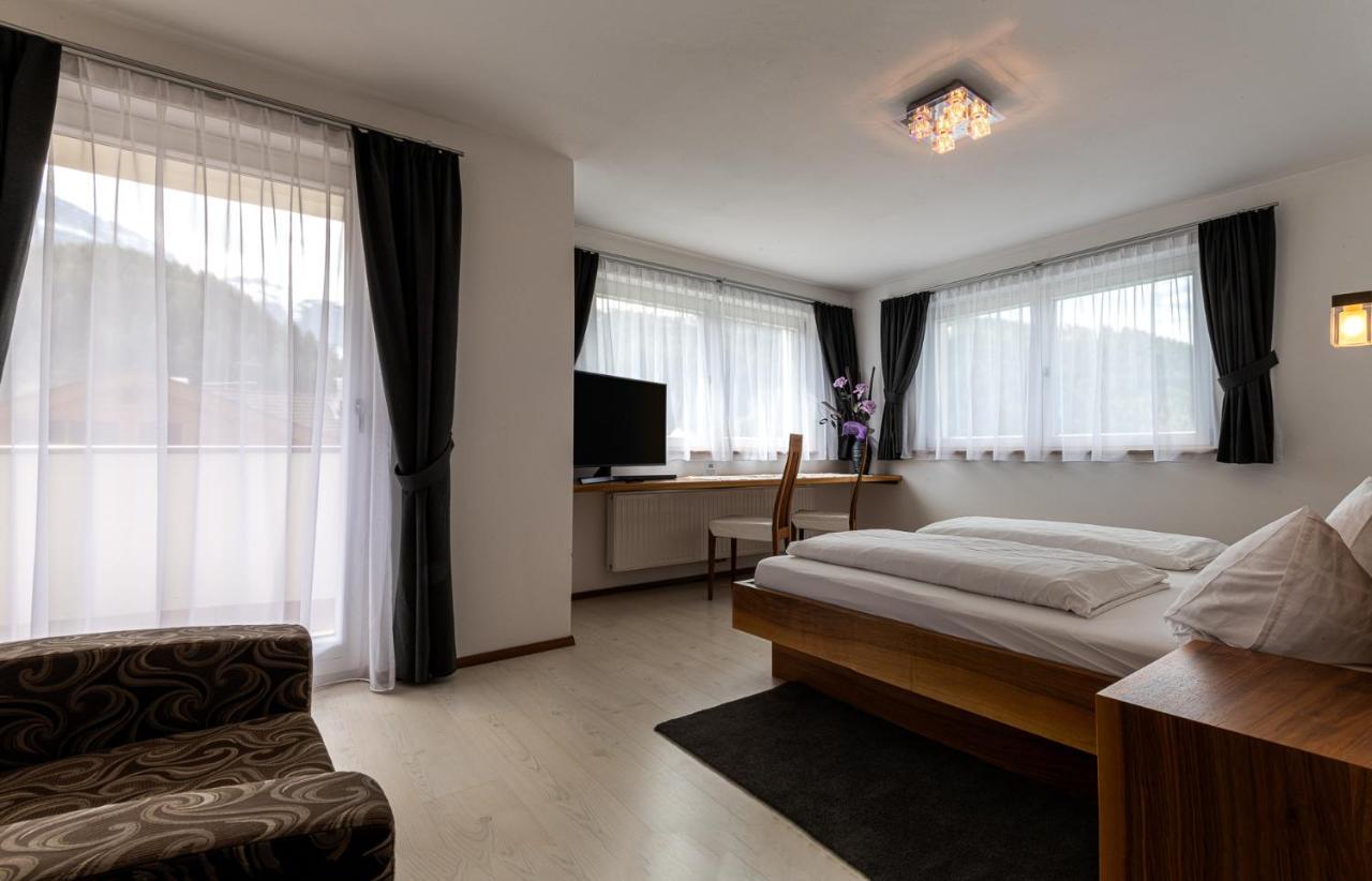 Apartments Sunela Selva di Val Gardena Ngoại thất bức ảnh