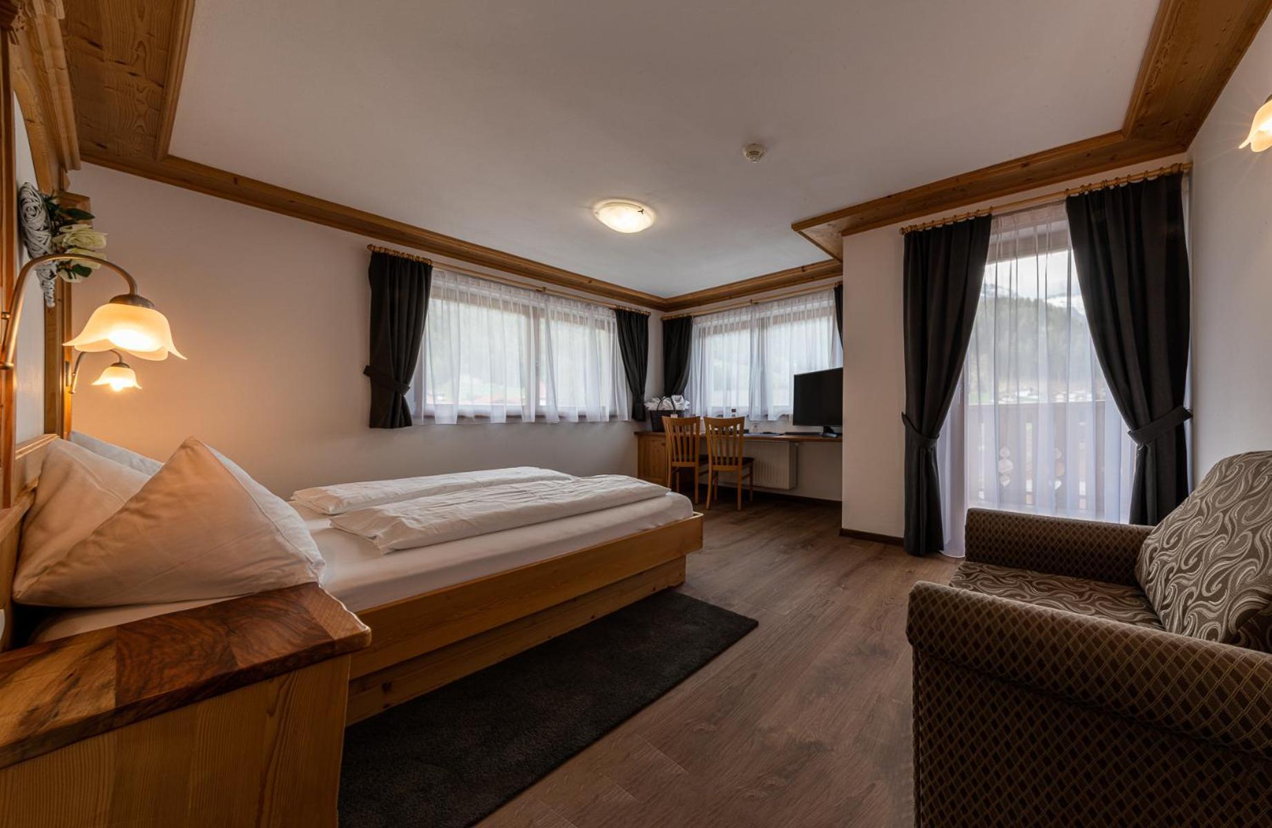 Apartments Sunela Selva di Val Gardena Ngoại thất bức ảnh
