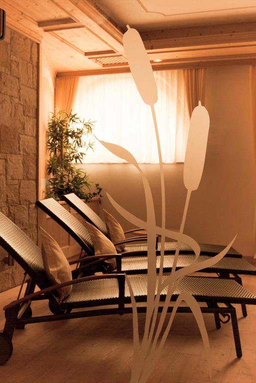 Apartments Sunela Selva di Val Gardena Ngoại thất bức ảnh